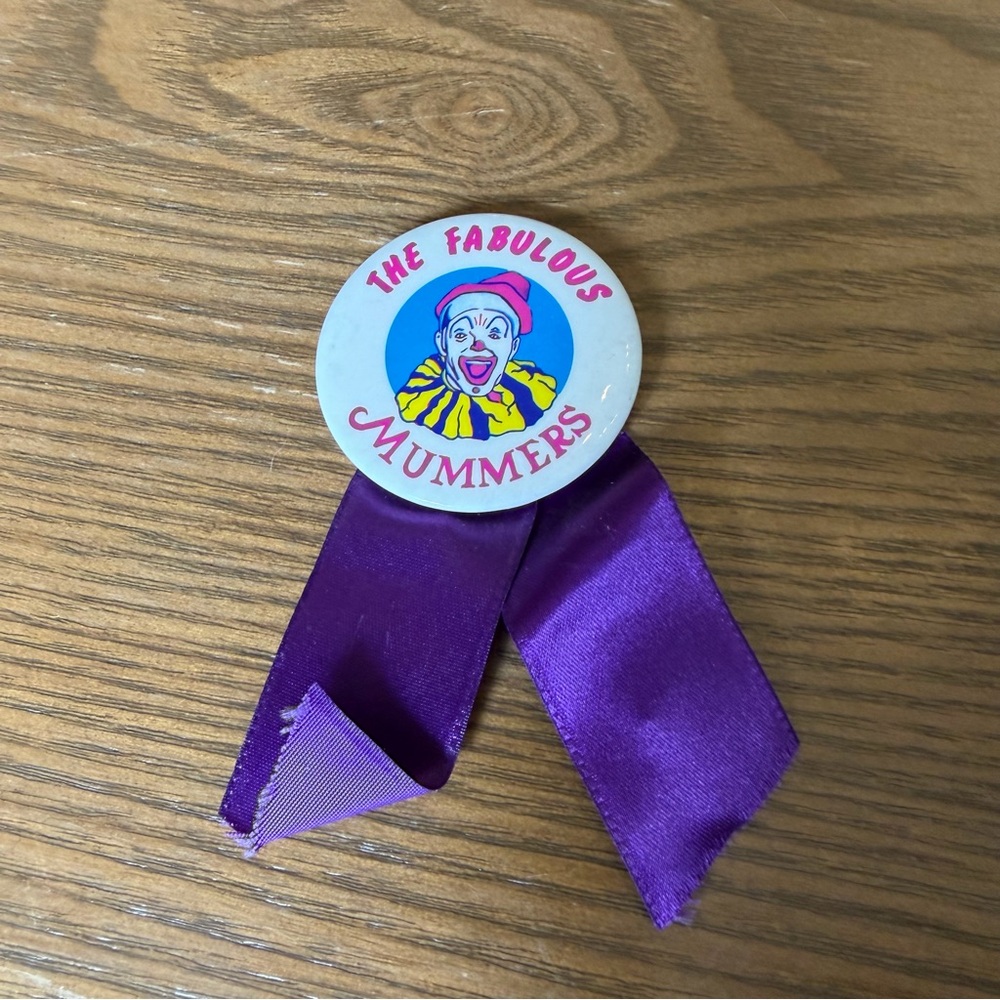 Rare Vintage Philadelphia Mummers Parade button
